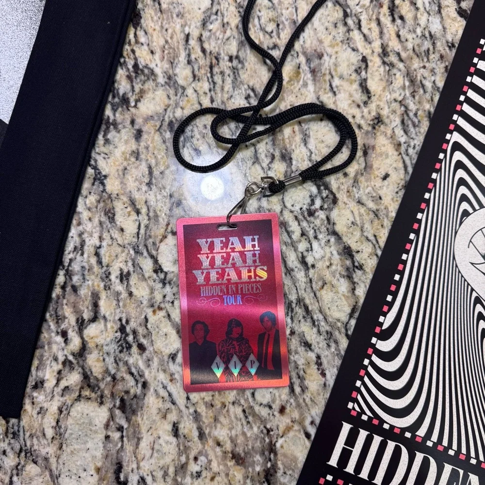 Yeah Yeah Yeahs | Media | Yeah Yeah Yeahs Vip Package Tour Tote Vip ...